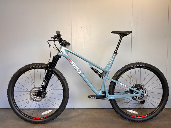 951 Series XC Blue - Refurbished - XLarge